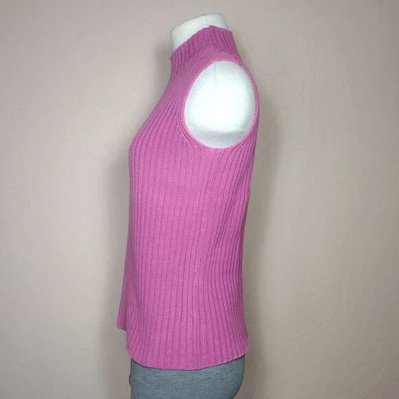 Women's Mock-Neck Cable-Knit Sleeveless Sweater - Picture 3 of 13